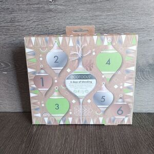 EcoTools 6 Days of Blending Holiday Makeup Sponge Blender Gift Set, 6 Pieces